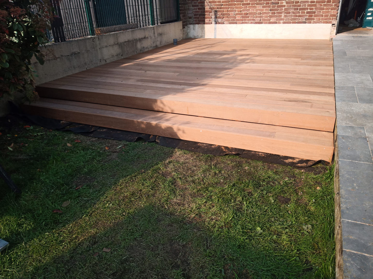 Terrasse en bois Bangkirai à Lambersart